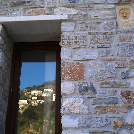 Archontika Karamarlis Hotel