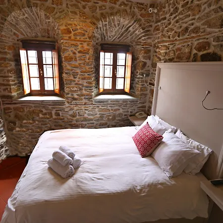 Hotel Archontika Karamarlis 3*