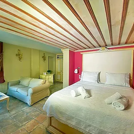 Archontika Karamarlis Hotel