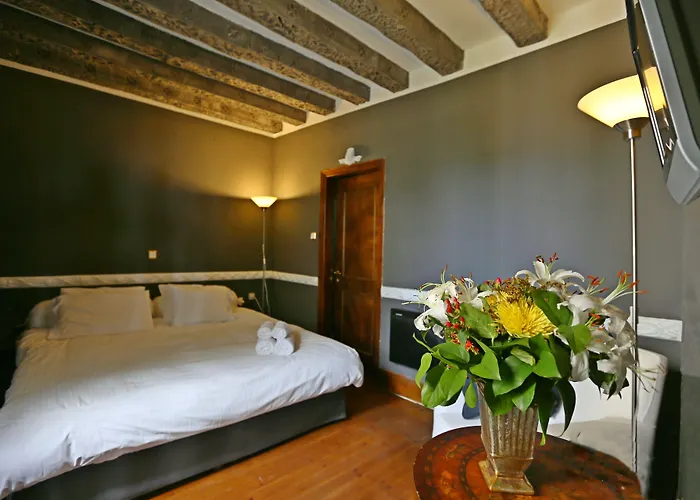 αρχοντικά καραμαρλής Μακρινίτσα