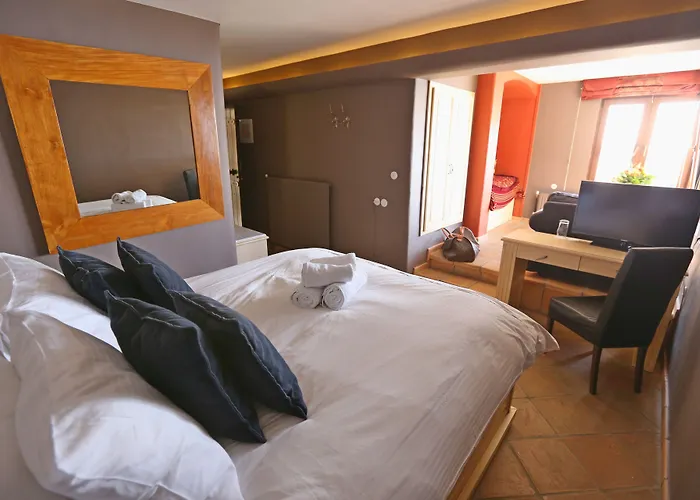 αρχοντικά καραμαρλής Μακρινίτσα