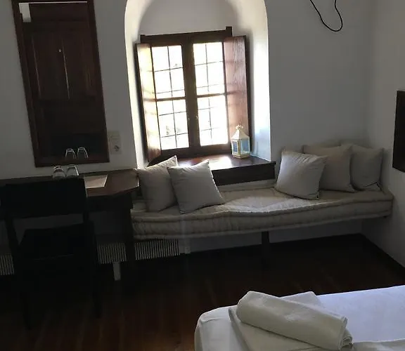 αρχοντικά καραμαρλής Ξενοδοχείο Μακρινίτσα